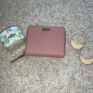 Kate Spade wallet small zip around NWT